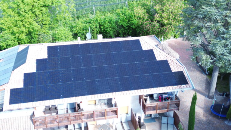 Verschiedene Projekte mit Photovoltaikanlagen